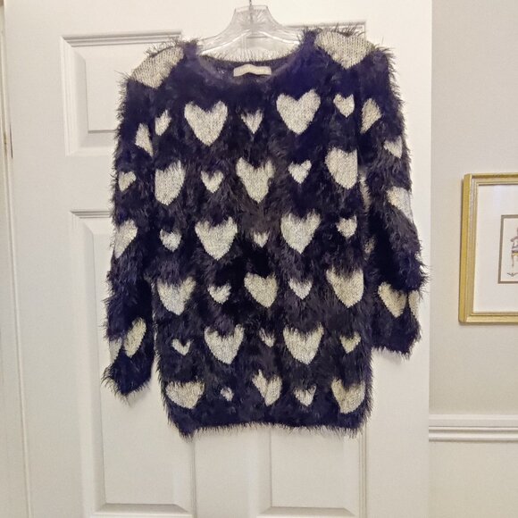 Finn & Clover SZ-S Black with Cream Hearts Sweater - Picture 2 of 6